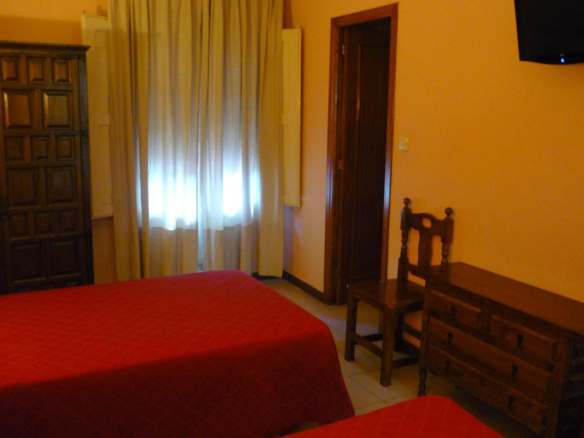 הואסקה Hostal El Centro חדר תמונה