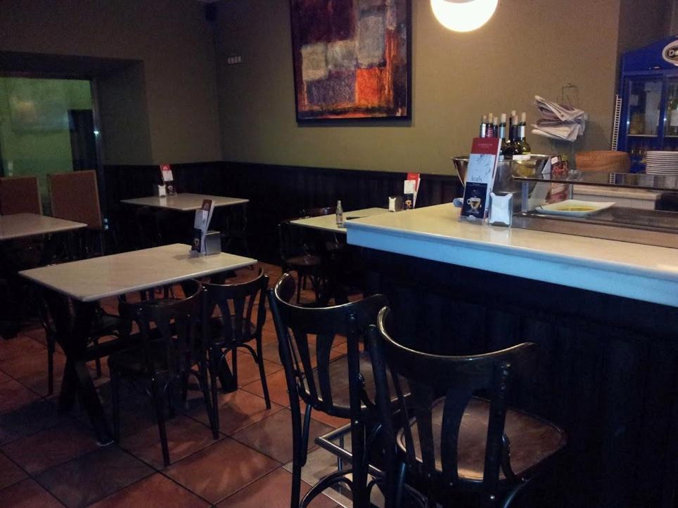 הואסקה Hostal El Centro מראה חיצוני תמונה